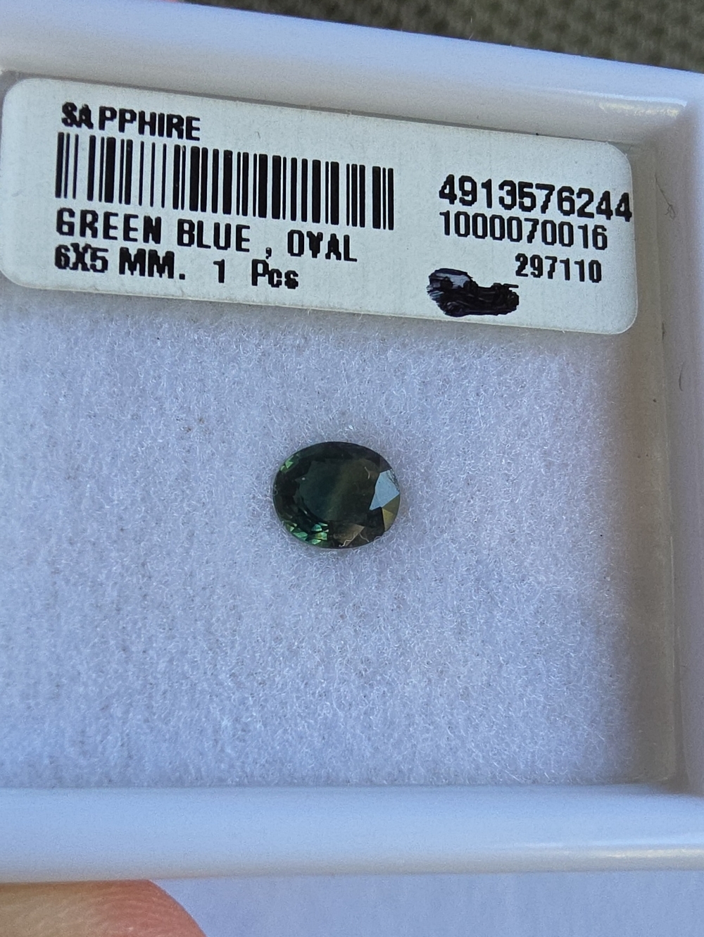Green-Blue Oval Sapphire Gemstone - Classic Oval Cut